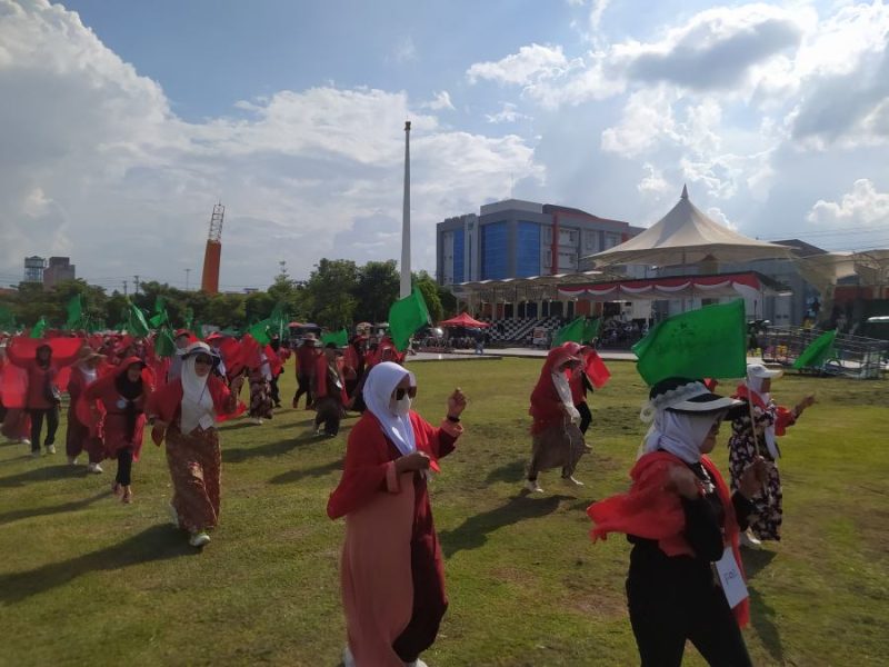 Foto Peristiwaterkini: latihan persiapan acara puncak Harla 101 di taman kota
