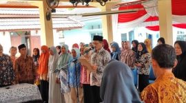 Foto : Deklarasi Pengunduran Puluhan Keluarga penerima Bansos PKH