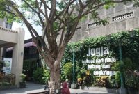 Foto : Suasana salah satu sisi teras Malioboro 1