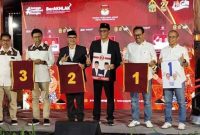Foto : Ketiga Paslon saat pengundian nomor urut di KPU Kota Yogyakarta