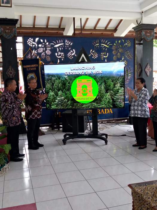 Foto Wawan-Peristiwaterkini; Launching Gerbang Sik Asik di Pendopo Rumah Dinas Bupati