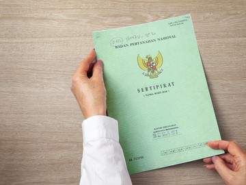 Foto: Ilustrasi surat tanah di gadaikan 