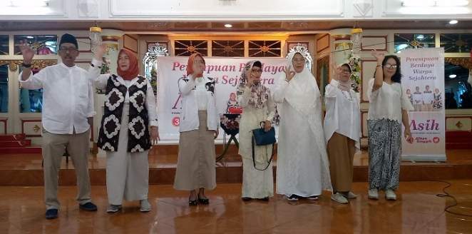 Foto Wawan-Peristiwaterkini; acara Perempuan Berdaya, Warga Sejahtera di Gedung Sidomukti, Senin (11/11/2024)