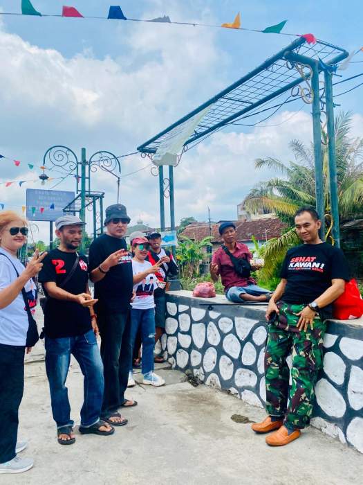 Foto: Jum'at Berkah Bolo Soerjoguritnan Bersama Raja Sulaiman Indonesia dan Real Relawan Jalanan