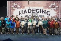 Foto Wawan-Peristiwaterkini ; Para pejabat Pemkot Yogyakarta beserta Forkopimda foto bersama usai bermain dalam pertunjukan kethoprak narapraja 