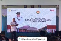 Foto : Wakil Gubernur DIY, KGPAA Paku Alam X, meresmikan Program Penanganan Rumah Tidak Layak Huni (RTLH) Terintegrasi Tahun 2024 di Balai Kalurahan Kedungkeris, Nglipar, Gunungkidul, Senin (23/12).