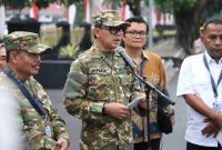 Wakil Menteri Dalam Negeri Bima Arya Sugiarto saat menyampaikan sambutan kepada Kepala Daerah yang mengikuti retreat di Akmil, Magelang