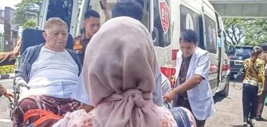 foto : Haji Alim penuhi panggilan di kejati palembang