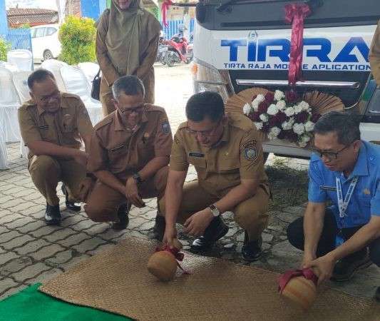 foto: peluncuran mobil tangki untuk pelayanan masyarakat