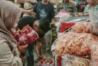 foto: pemda OKU sidak makanan di beberapa toko yang ada di Kota Baturaja