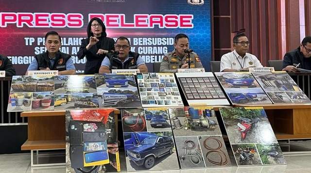 foto : Press releas Bareskrim kasus penyelewengan BBM bersubsidi