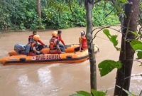 foto: tim SAR OKU lakukan pencarian di hari ke dua