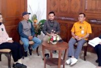foto: Ketua Komisi C DPRD DIY, Nur Subiantoro S.I.Kom saat podcast di Joglo Resto Njeron Beteng, Rabu (21/05/2025)
