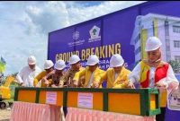 Foto: Proses ground breaking gedung asrama Madrasah Muallimin Yogyakarta, yang dibangun oleh DPP Partai Golkar, Minggu (18/5/25).