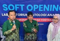 foto: Salah satu dokter RS PKU Muhammadiyah Jogja menjelaskan terkait Laboratorium Patologi