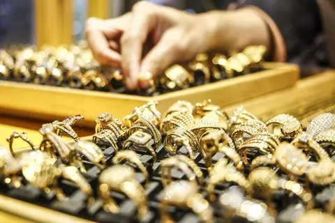 foto: perhiasan emas 