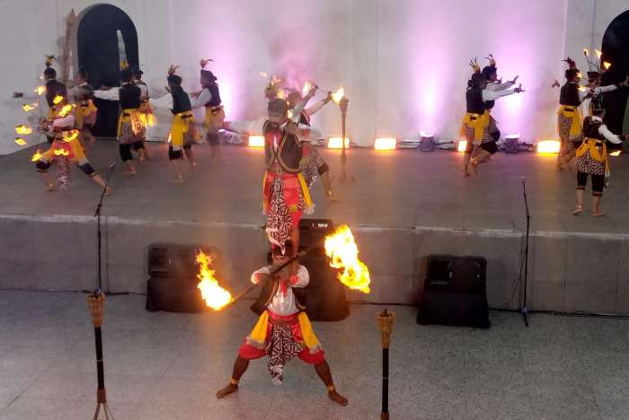 foto : Tarian SeSe Hokse membuka peresmian Taman Budaya Embung Giwangan dengan Launching Jogja Cultural Show - peristiwaterkini.net wawan