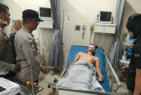 foto: mantan RT di palembang dibacok sedang di rawat di rumah sakit