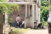 foto: kpk periksa salah satu rumah di oku terkait dugaan korupsi 