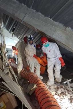 Delapan Nyawa Diselamatkan, Tim SAR Pacu Evakuasi Santri Pesantren Sidoarjo Tanpa Henti