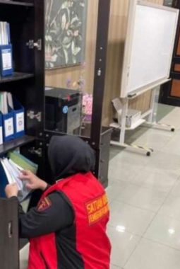 Kantor PT Semen Baturaja Di Geledah Kejati Sumsel